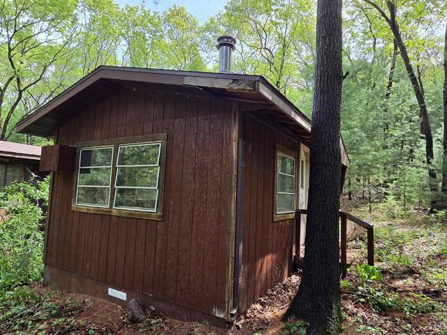 N5488 Black Road, Mauston, WI 53948