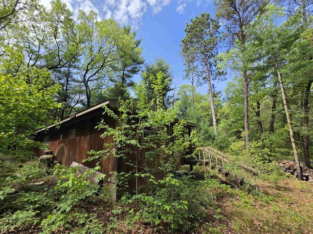 N5488 Black Road, Mauston, WI 53948