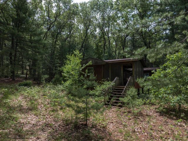 N5488 Black Road, Mauston, WI 53948