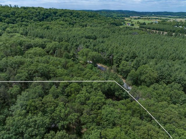 N5488 Black Road, Mauston, WI 53948