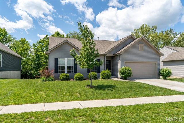 1157 Crystal Creek Parkway, Wentzville, MO 63385