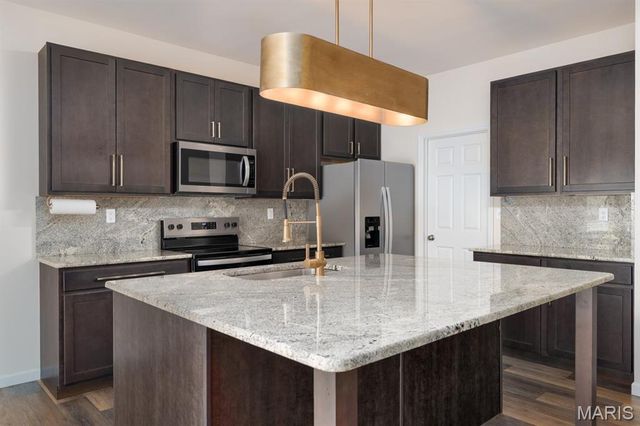 1157 Crystal Creek Parkway, Wentzville, MO 63385