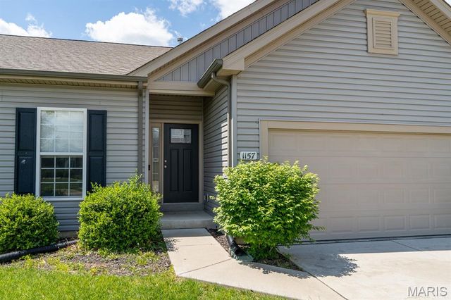 1157 Crystal Creek Parkway, Wentzville, MO 63385