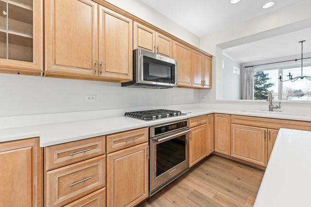 12149 Plum Grove Road, Huntley, IL 60142