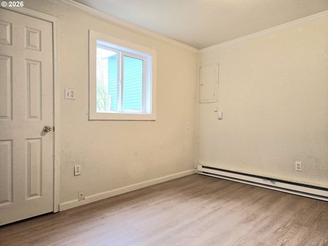 1330 N KILPATRICK St, Portland, OR 97217