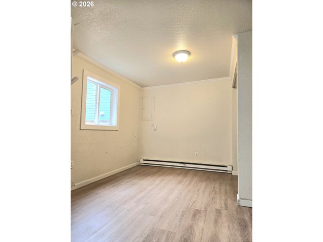 1330 N KILPATRICK St, Portland, OR 97217