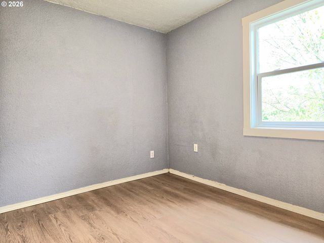 1330 N KILPATRICK St, Portland, OR 97217