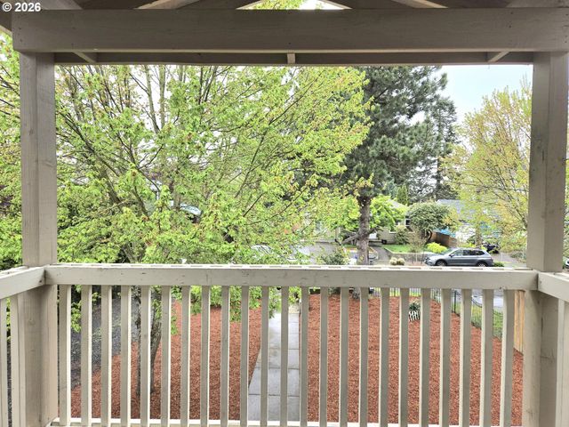 1330 N KILPATRICK St, Portland, OR 97217