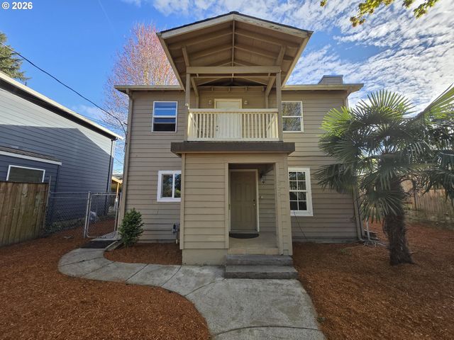 1330 N KILPATRICK St, Portland, OR 97217