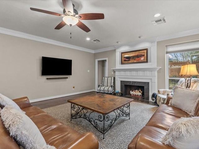 2436 Pebble Beach Drive, League City, TX 77573