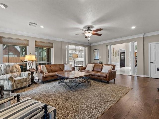 2436 Pebble Beach Drive, League City, TX 77573
