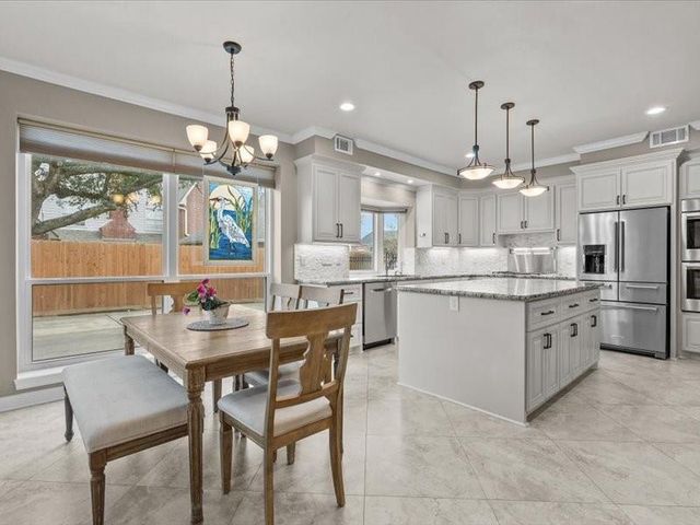 2436 Pebble Beach Drive, League City, TX 77573