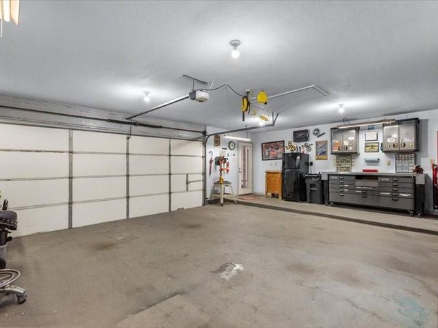 2436 Pebble Beach Drive, League City, TX 77573