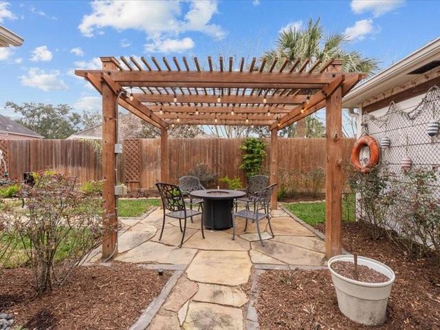 2436 Pebble Beach Drive, League City, TX 77573