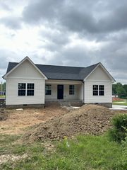 1014 Northside Dr, Dickson, TN 37055