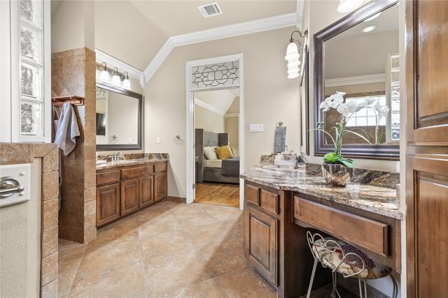 828 Sabine Trail, Mansfield, TX 76063