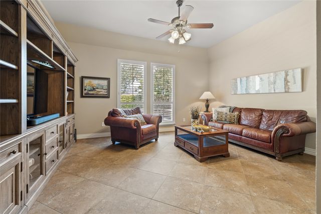 828 Sabine Trail, Mansfield, TX 76063