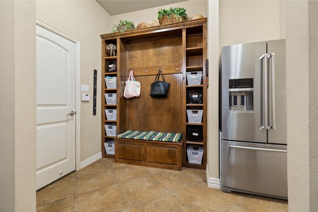 828 Sabine Trail, Mansfield, TX 76063