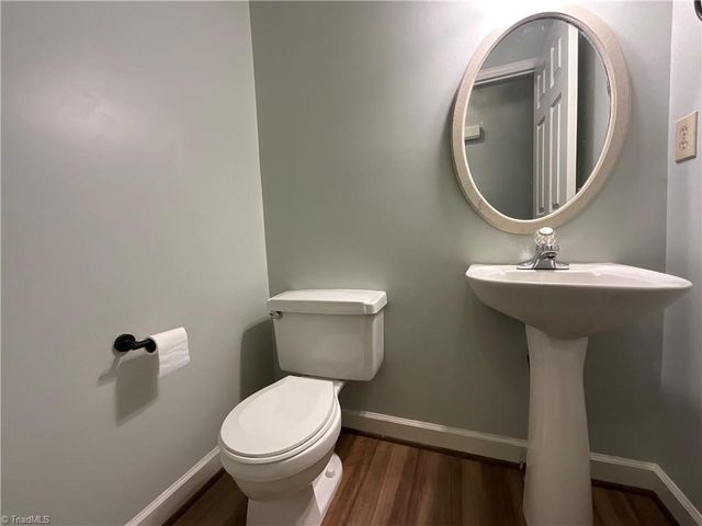 5716 Spice Meadow Lane, Winston-salem, NC 27106