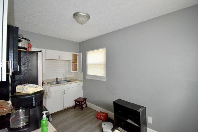 2242 Lexington Avenue, Columbus, OH 43211