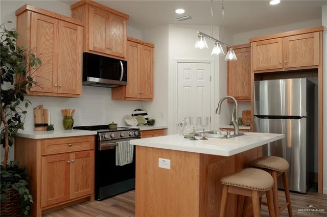 2105 E Viviana Street, Edinburg, TX 78542