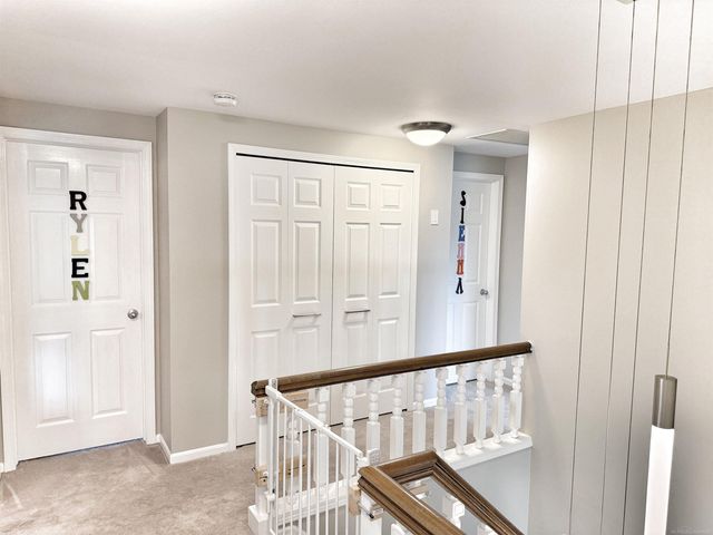 2495 Chalet Drive, Rochester Hills, MI 48309