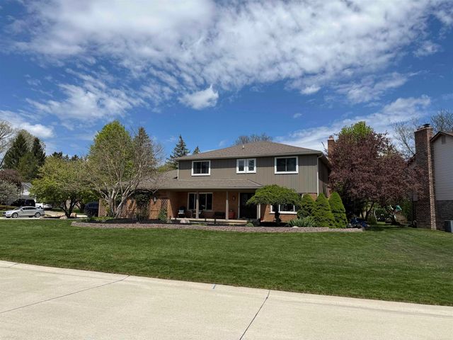 2495 Chalet Drive, Rochester Hills, MI 48309