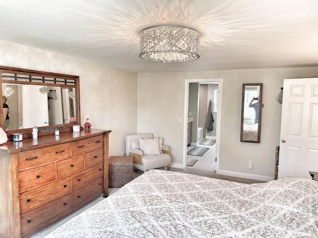 2495 Chalet Drive, Rochester Hills, MI 48309