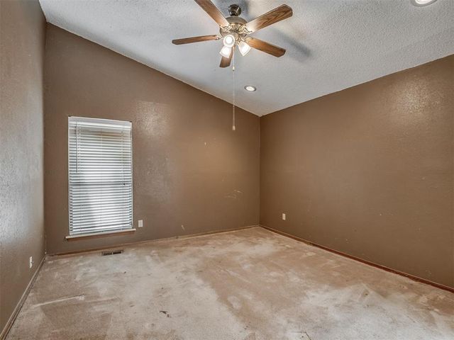 11220 NW 112th Street, Yukon, OK 73099