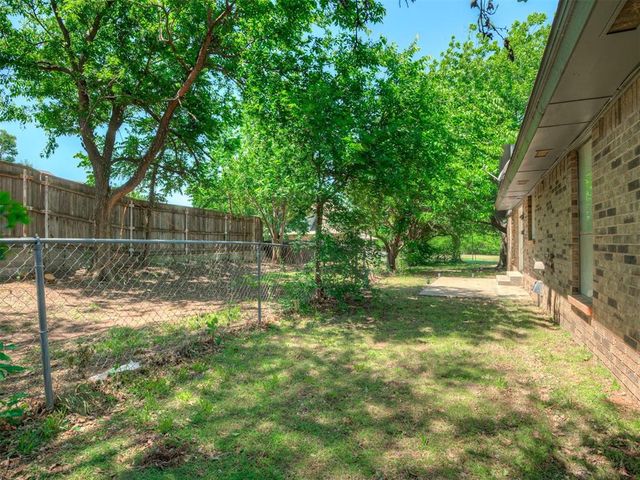 11220 NW 112th Street, Yukon, OK 73099