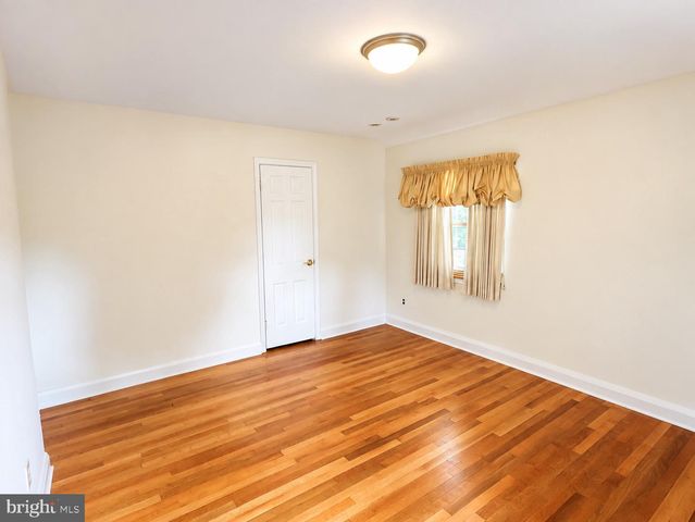 708 DRYDEN DR, Baltimore, MD 21229
