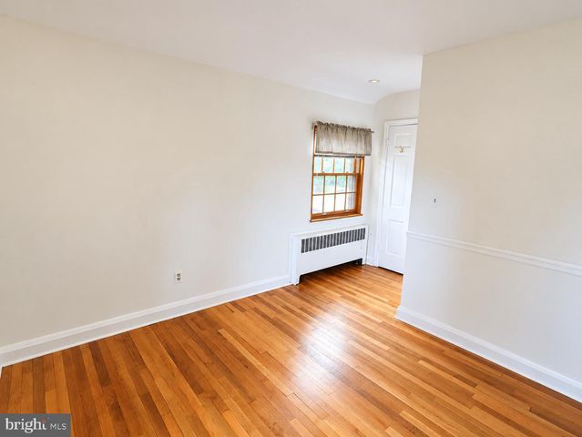 708 DRYDEN DR, Baltimore, MD 21229