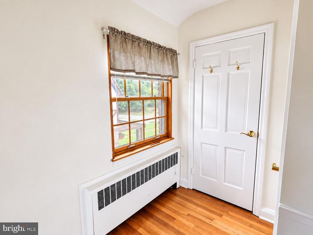 708 DRYDEN DR, Baltimore, MD 21229