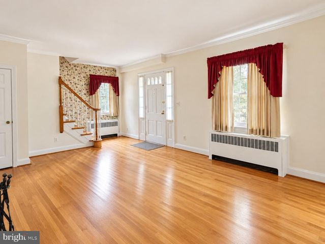708 DRYDEN DR, Baltimore, MD 21229