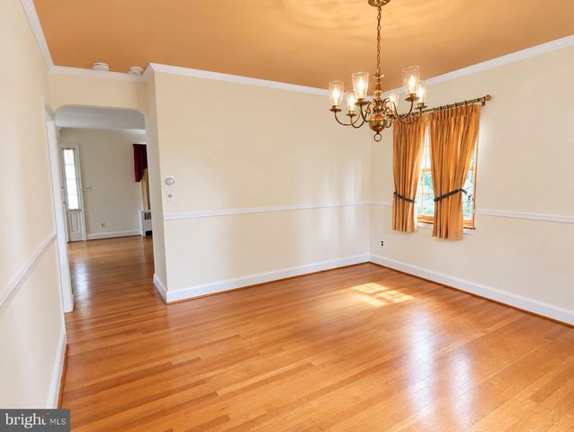 708 DRYDEN DR, Baltimore, MD 21229