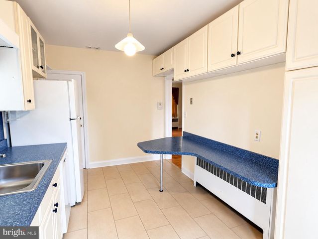 708 DRYDEN DR, Baltimore, MD 21229