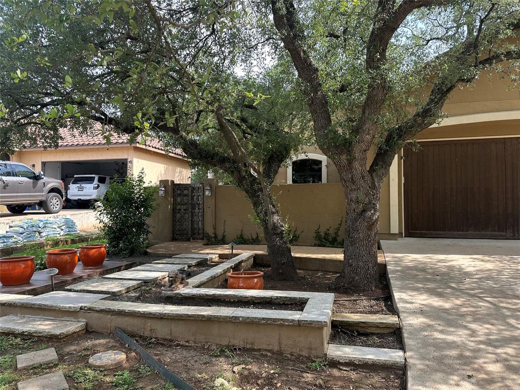 15216 Kevin LN, Austin, TX 78734