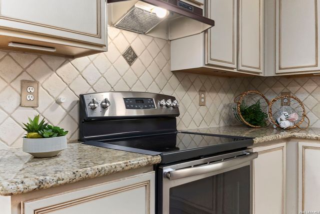 12830 Bridge Cedar, Helotes, TX 78023