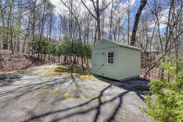 9 Silver Maple Lane, Murphy, NC 28906