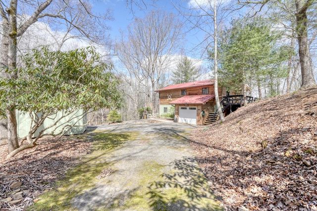 9 Silver Maple Lane, Murphy, NC 28906