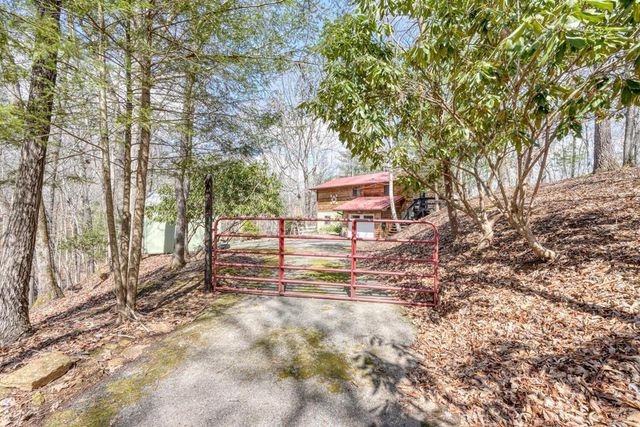 9 Silver Maple Lane, Murphy, NC 28906