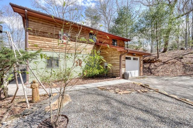 9 Silver Maple Lane, Murphy, NC 28906