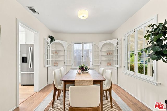 11363 Gladwin Street, Los Angeles, CA 90049