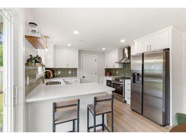 20840 Sw WYNGATE St, Beaverton, OR 97078