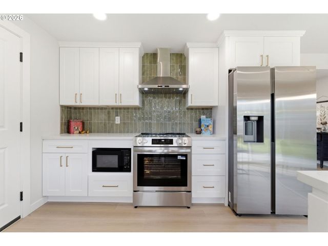 20840 Sw WYNGATE St, Beaverton, OR 97078