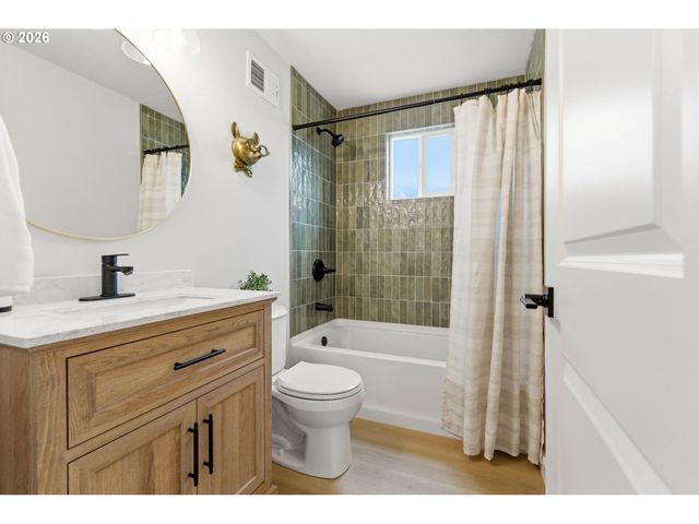 20840 Sw WYNGATE St, Beaverton, OR 97078