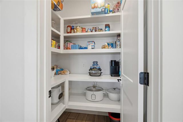 9909 Glover River Drive, Yukon, OK 73099