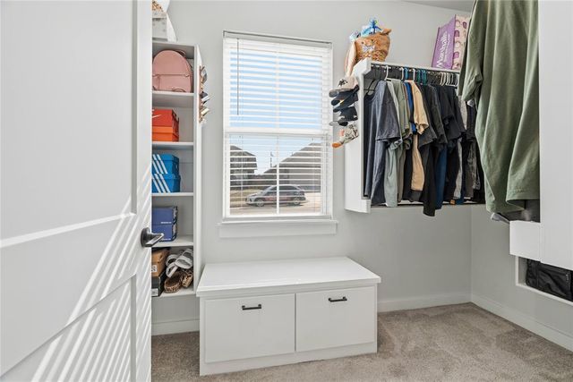 9909 Glover River Drive, Yukon, OK 73099