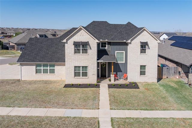 9909 Glover River Drive, Yukon, OK 73099