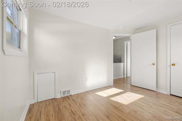 25161 Coolidge, Oak Park, MI 48237